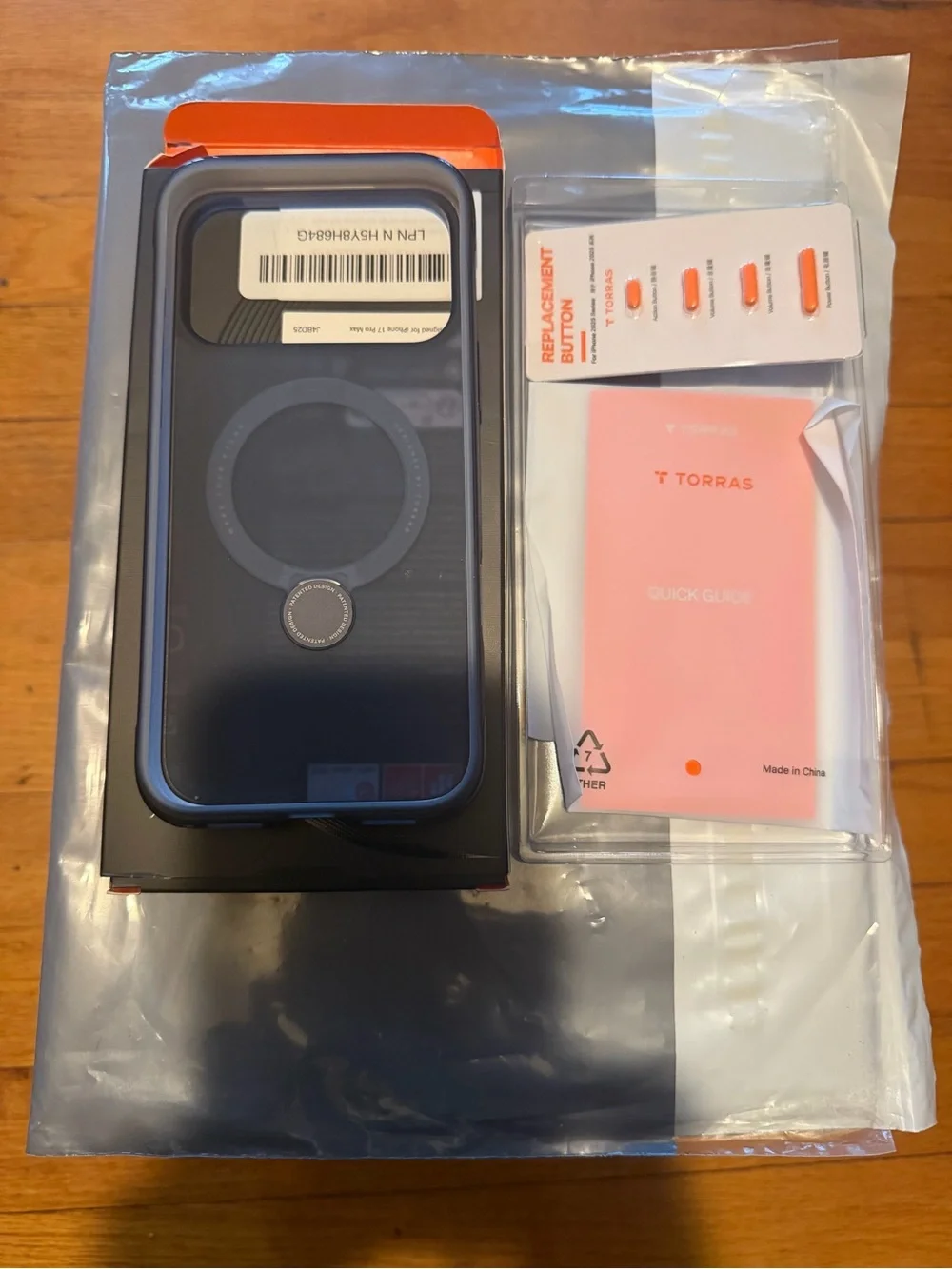 Torras Ostand Q3 Air iPhone 17 pro Case